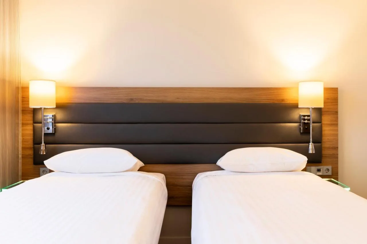 Moxy Double Sleeper Twin Room